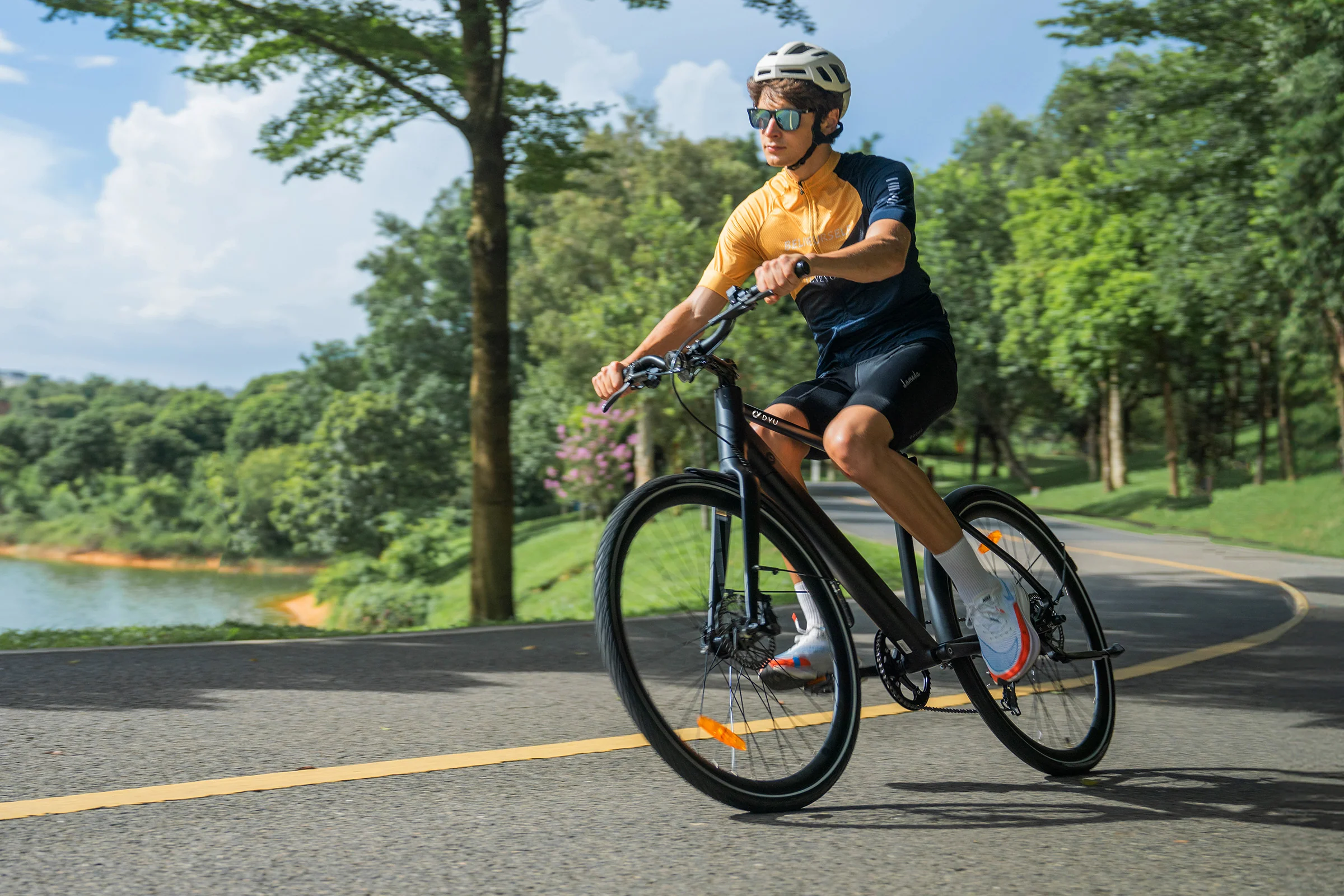 DYU Stroll 1 700C City Electric Bike - Image 11